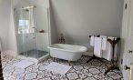 St Peters Suite clawfoot tub