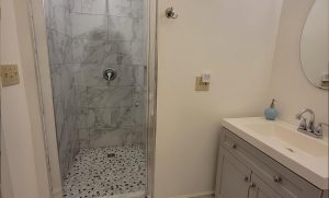 Sullivan Room shower